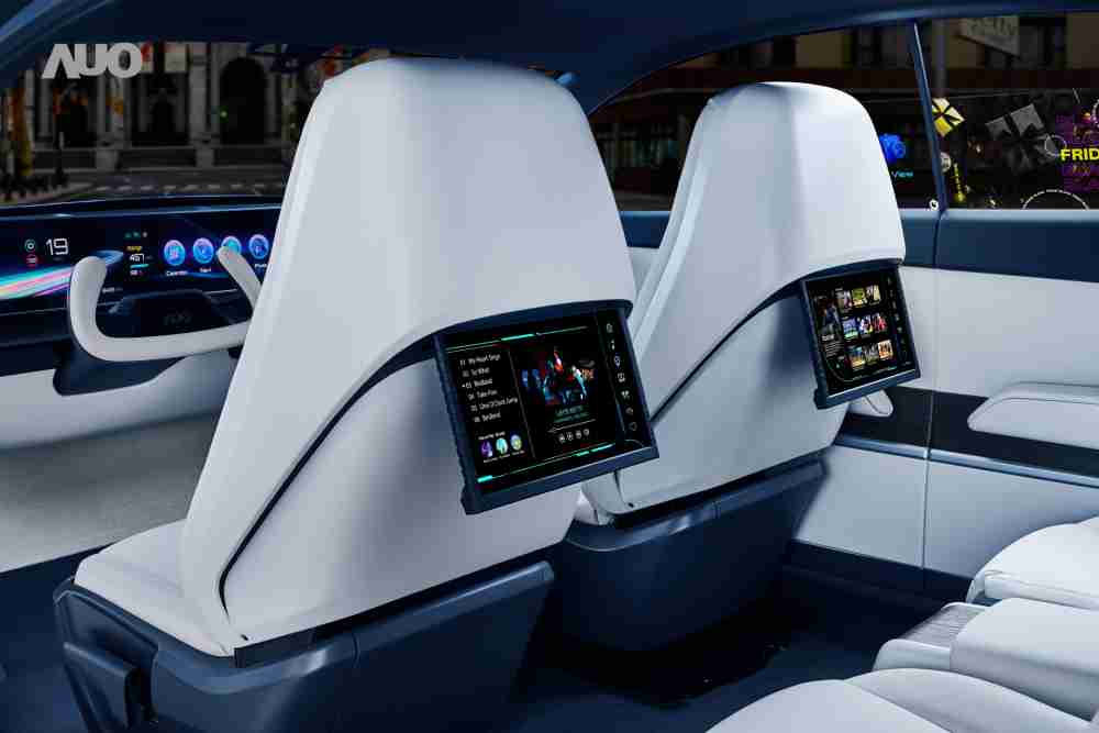 彩霸王将于CES 展示全新Smart Cockpit 2024，，，，可紧密串连使用者多元需求，，，并革新座舱内部的应用和设计，，带来身历其境且引人入胜的视觉飨宴，，满足驾乘人员的全方位体验